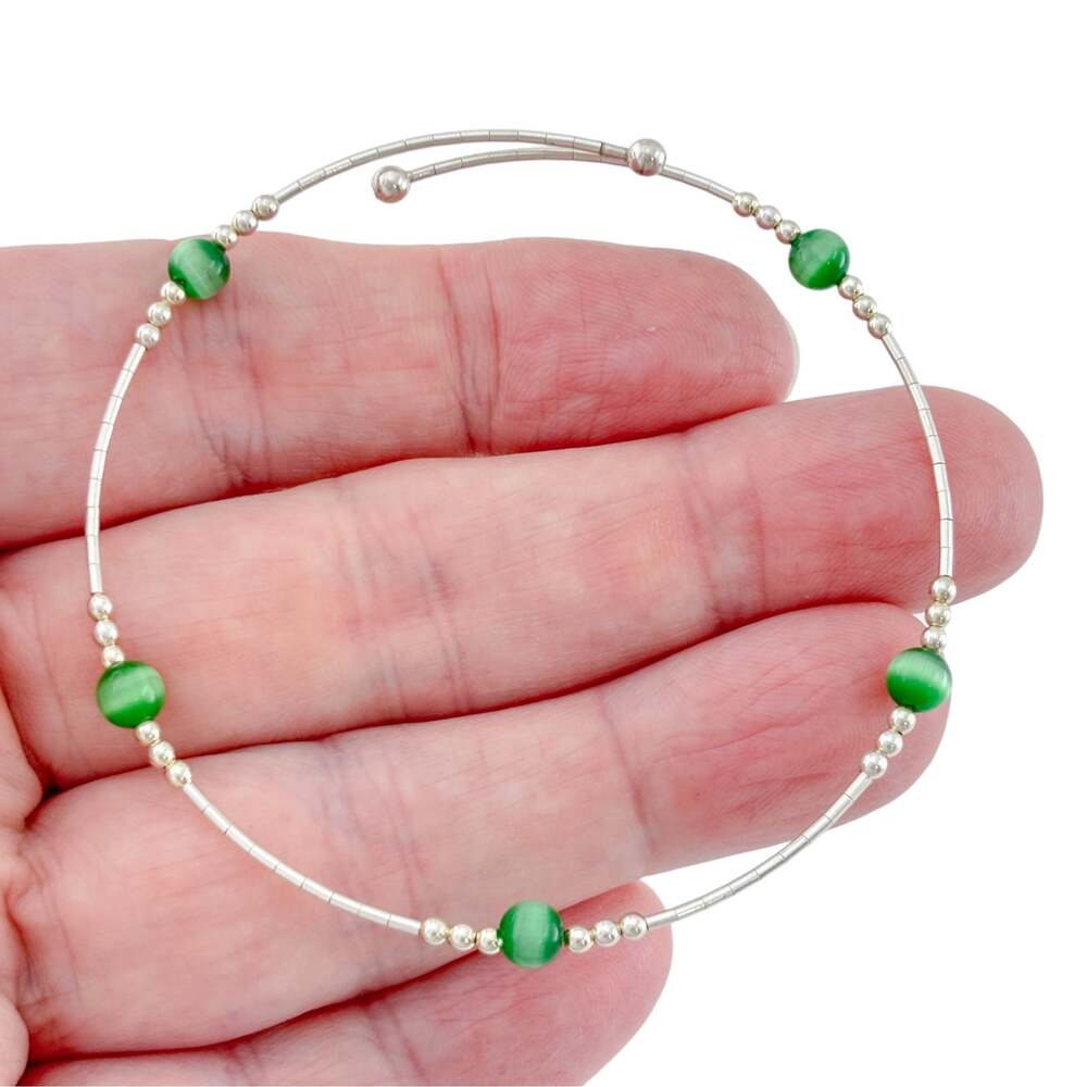1990's Sterling Silver Green Cat’s Eye Glass Bead Flexible Wrap Bracelet 7.75 in